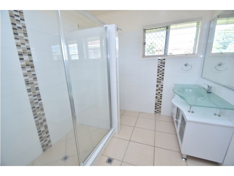 2/24 Wentworth Street, Centenary Heights QLD 4350