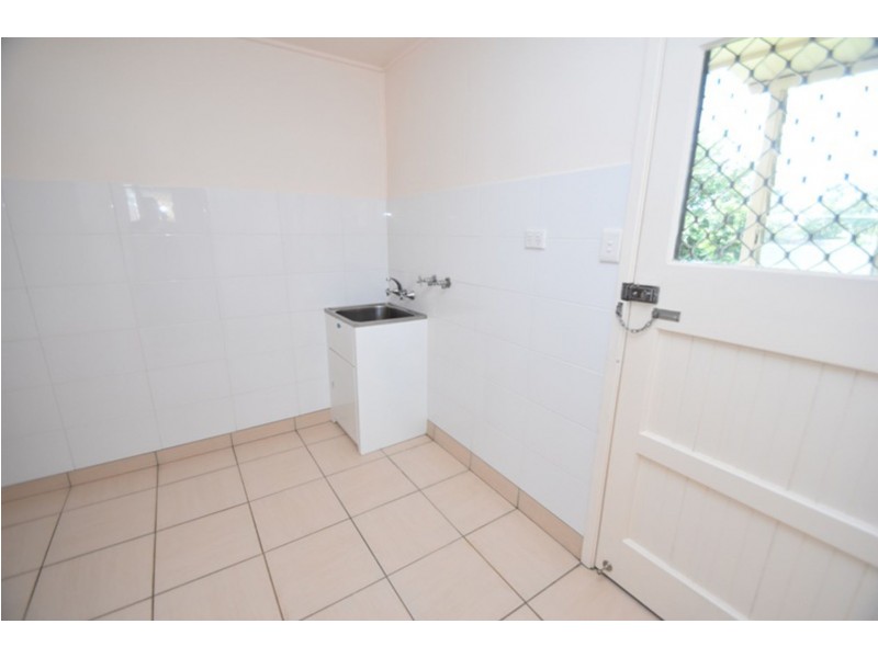 2/24 Wentworth Street, Centenary Heights QLD 4350