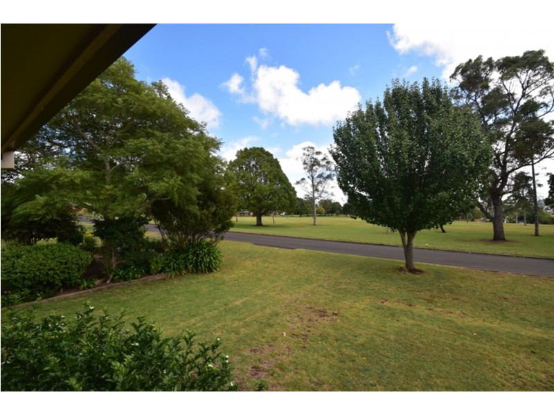 2/24 Wentworth Street, Centenary Heights QLD 4350