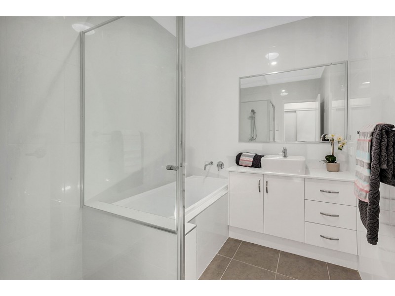 40 Taragon Street, Glenvale QLD 4350