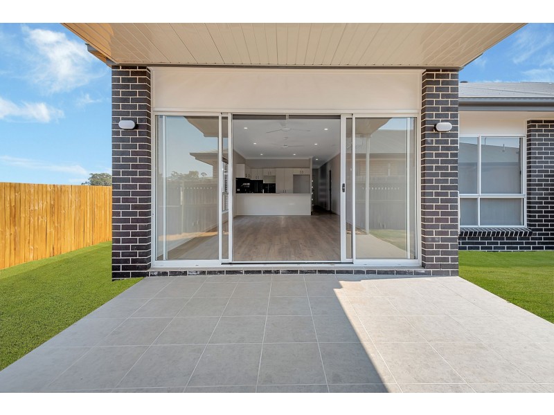 40 Taragon Street, Glenvale QLD 4350