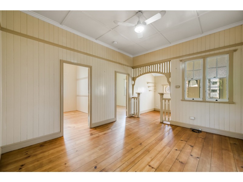 2B Cumming Street, North Toowoomba QLD 4350