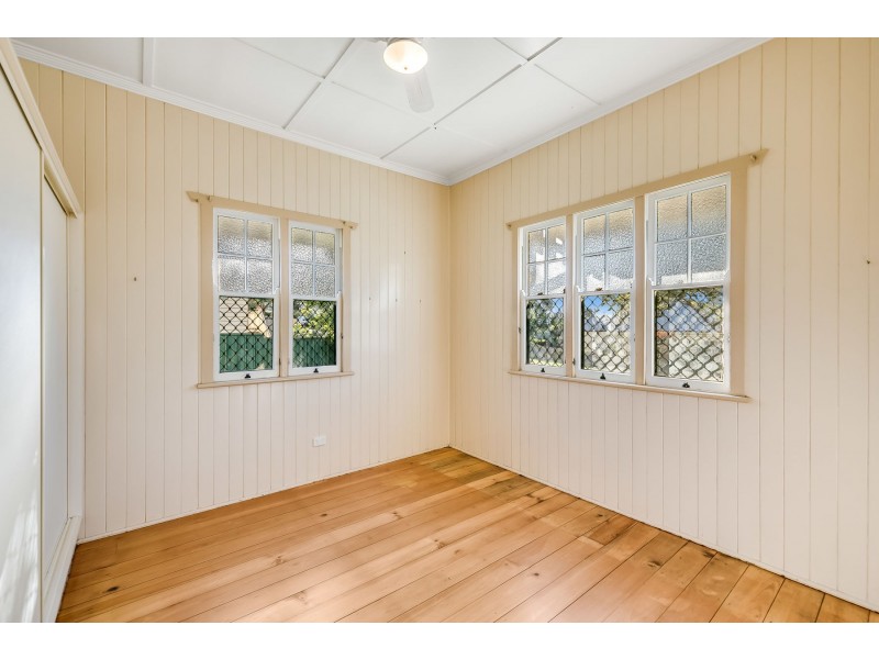 2B Cumming Street, North Toowoomba QLD 4350