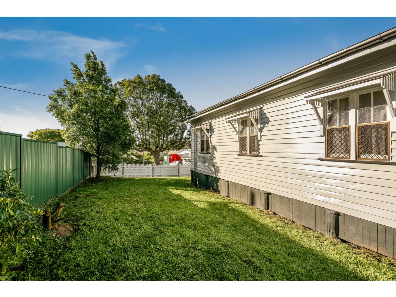 2B Cumming Street, North Toowoomba QLD 4350