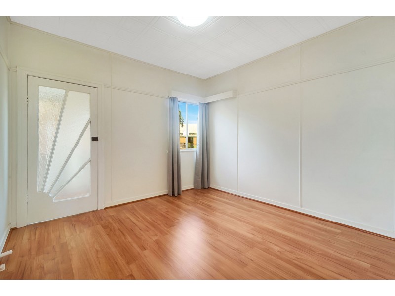 22 Glenvale Road, Harristown QLD 4350