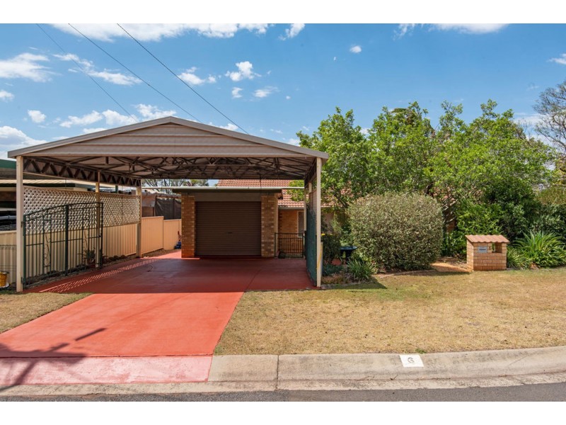 6 Lupin Court, Centenary Heights QLD 4350