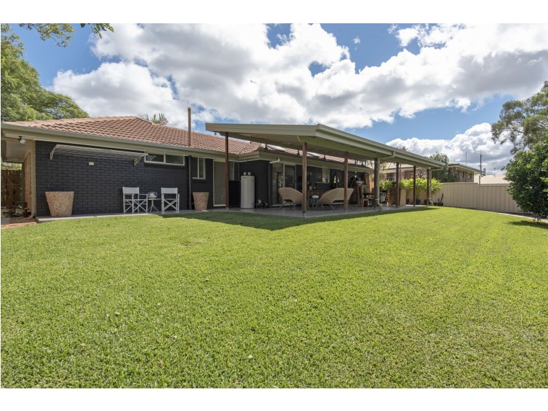 6 Lupin Court, Centenary Heights QLD 4350