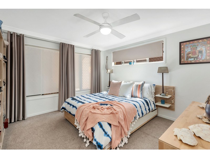 6 Lupin Court, Centenary Heights QLD 4350