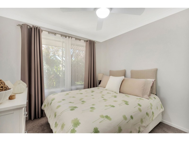 6 Lupin Court, Centenary Heights QLD 4350