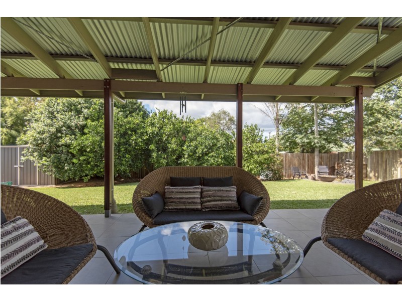 6 Lupin Court, Centenary Heights QLD 4350