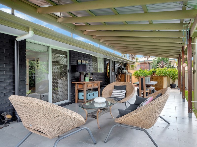 6 Lupin Court, Centenary Heights QLD 4350