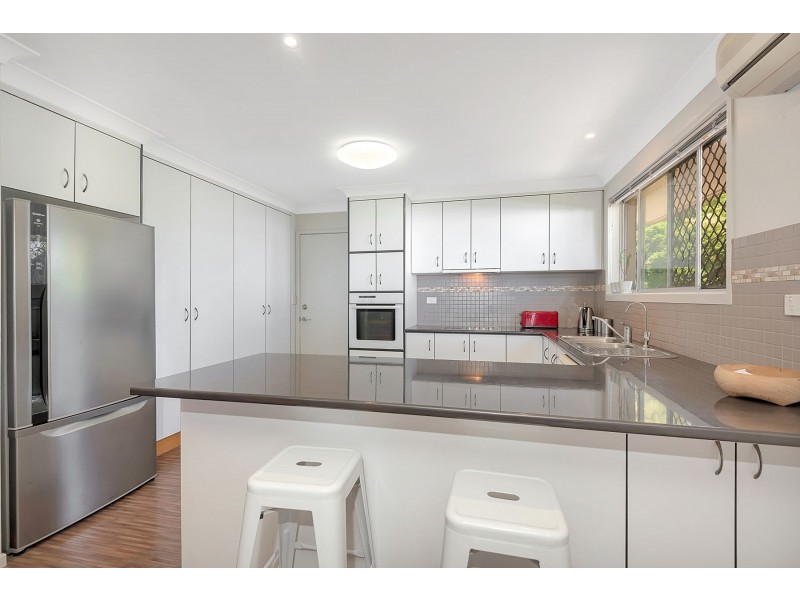 41 Martini Street, Mount Lofty QLD 4350
