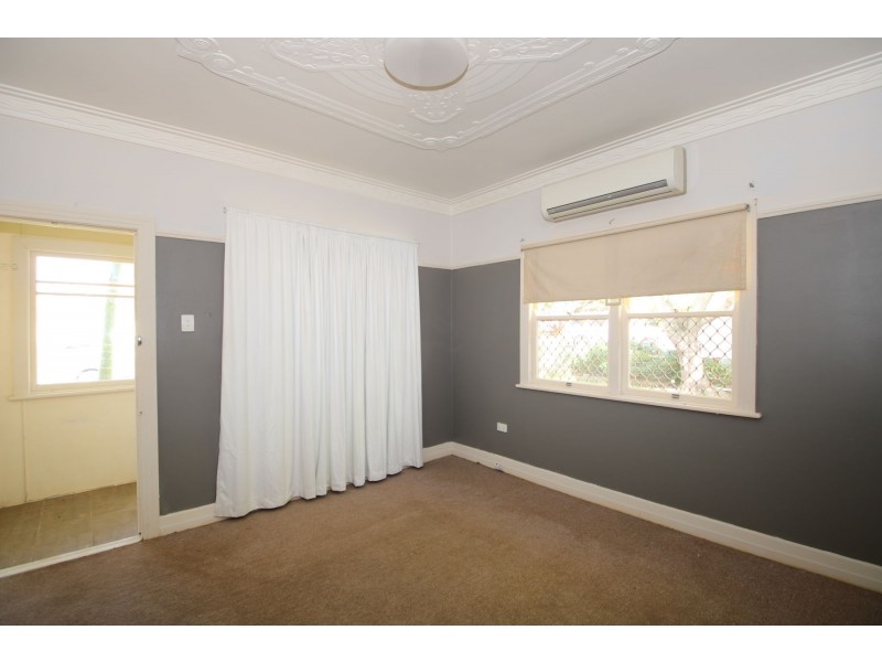 35 Joyce Street, South Toowoomba QLD 4350