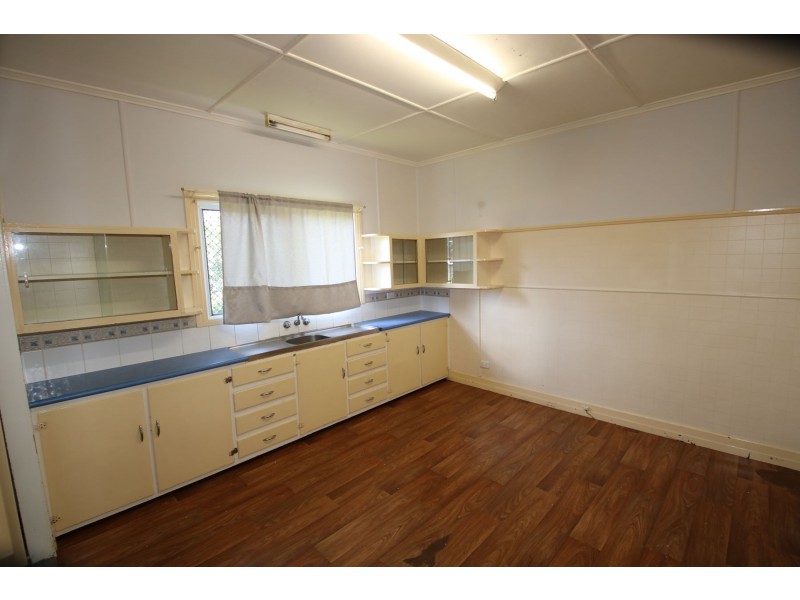 35 Joyce Street, South Toowoomba QLD 4350