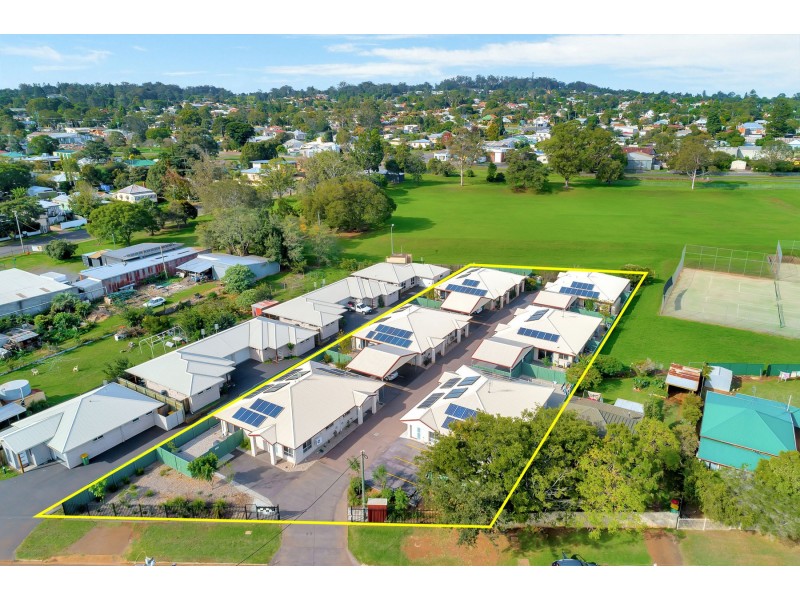 8-10 Link Street, North Toowoomba QLD 4350