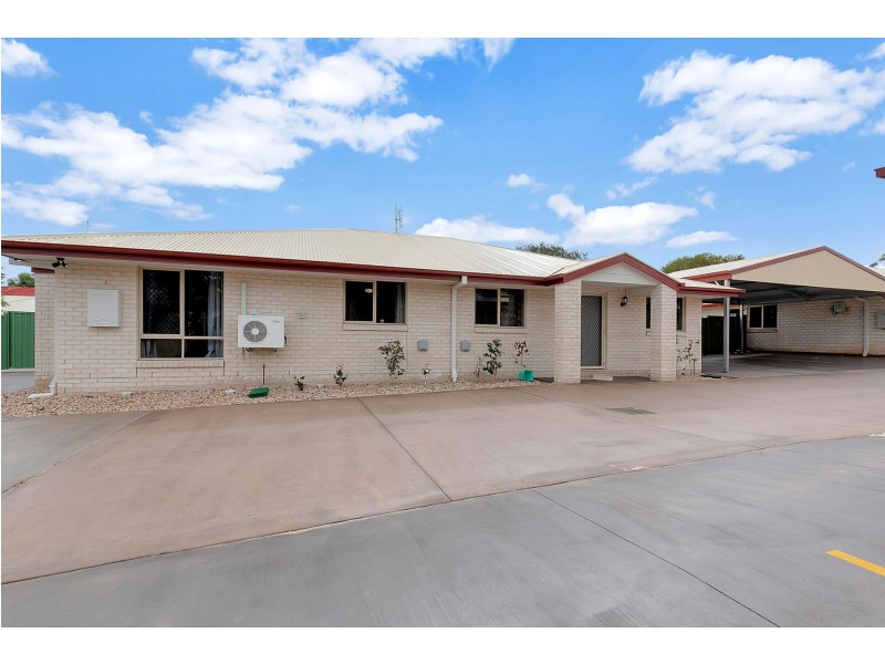 8-10 Link Street, North Toowoomba QLD 4350