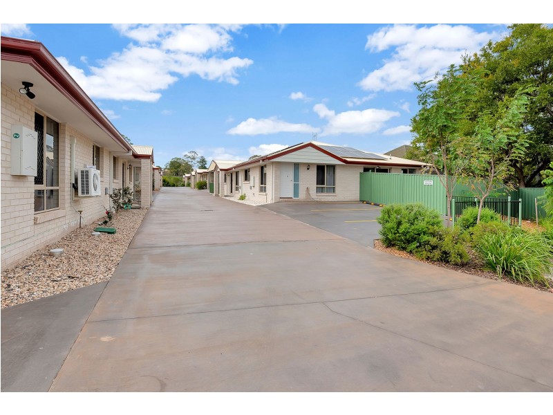 8-10 Link Street, North Toowoomba QLD 4350