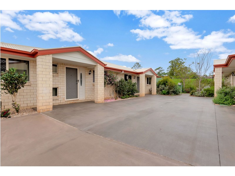 8-10 Link Street, North Toowoomba QLD 4350