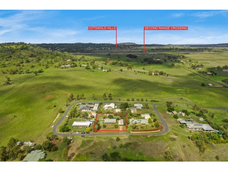 9 Junction Street, Gowrie Junction QLD 4352
