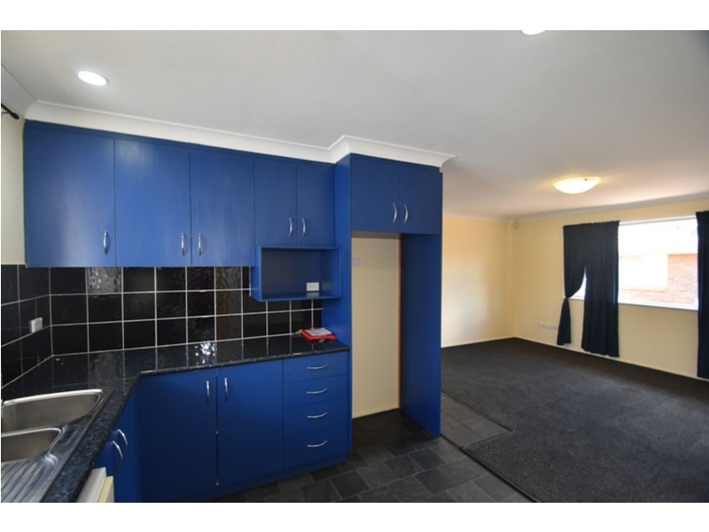 1/24A Warwick Street, Harristown QLD 4350
