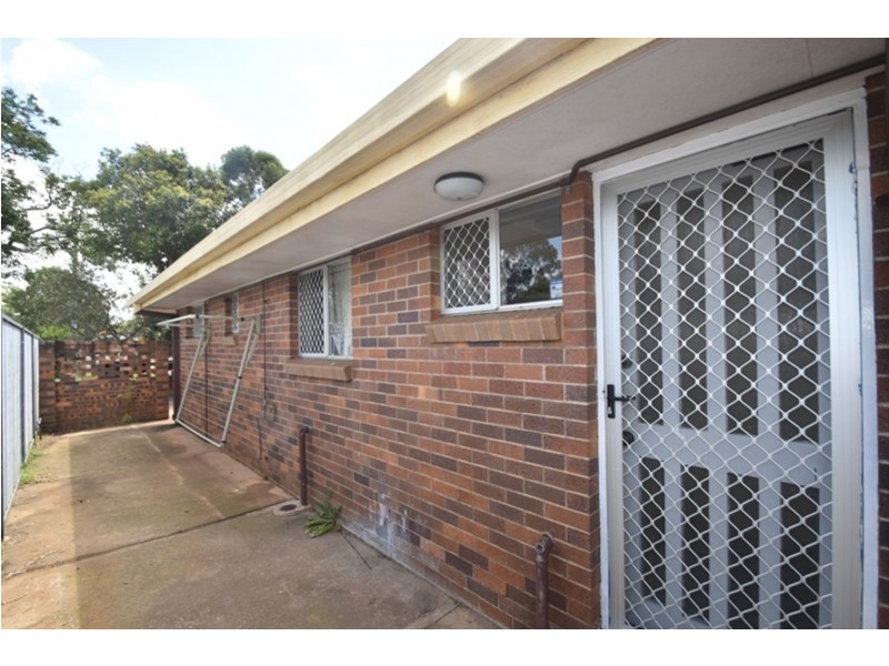 1/24A Warwick Street, Harristown QLD 4350
