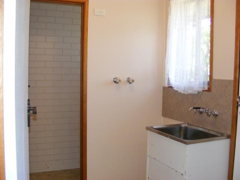 1/38 Crotty Street, Centenary Heights QLD 4350
