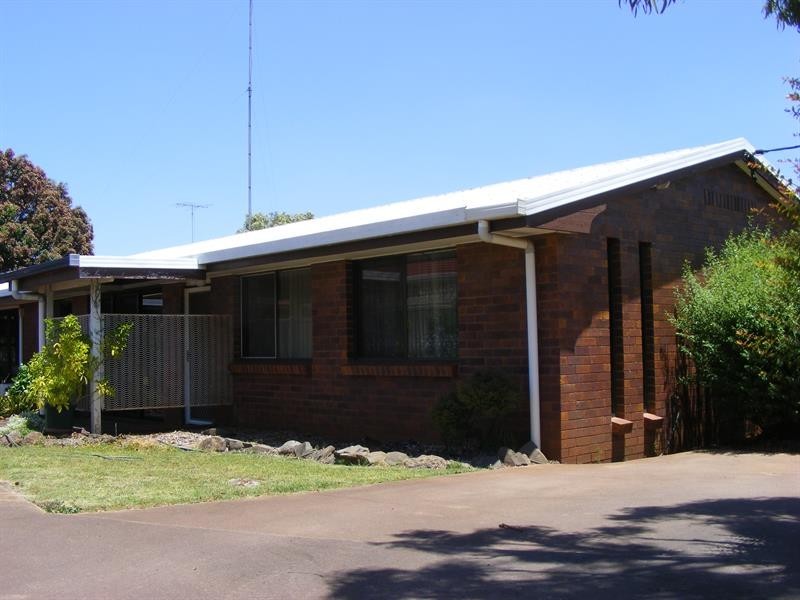 1/38 Crotty Street, Centenary Heights QLD 4350