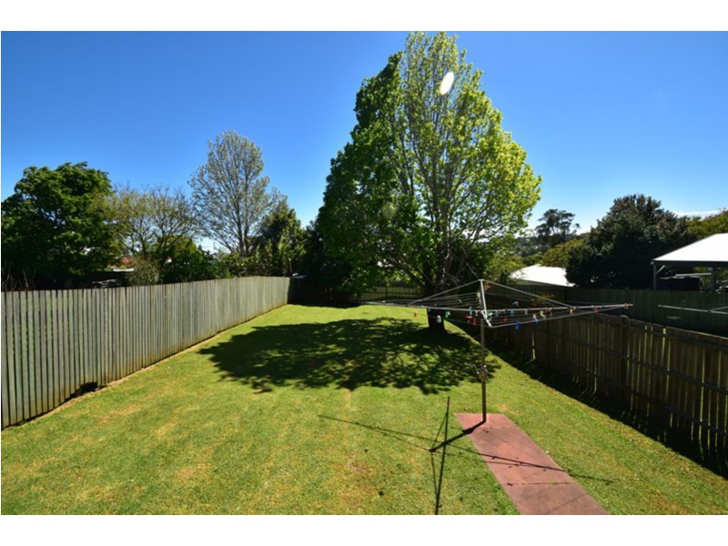 2/203 Bridge Street, North Toowoomba QLD 4350