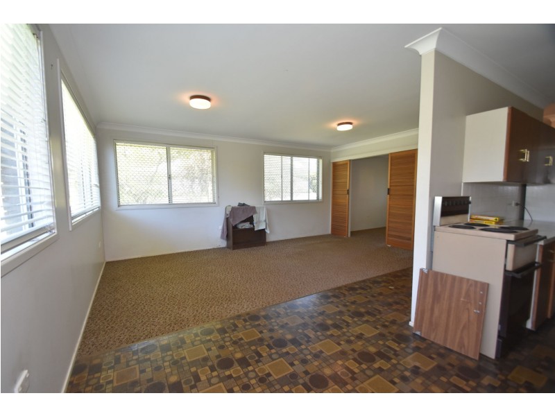 1 Balanga Court, South Toowoomba QLD 4350