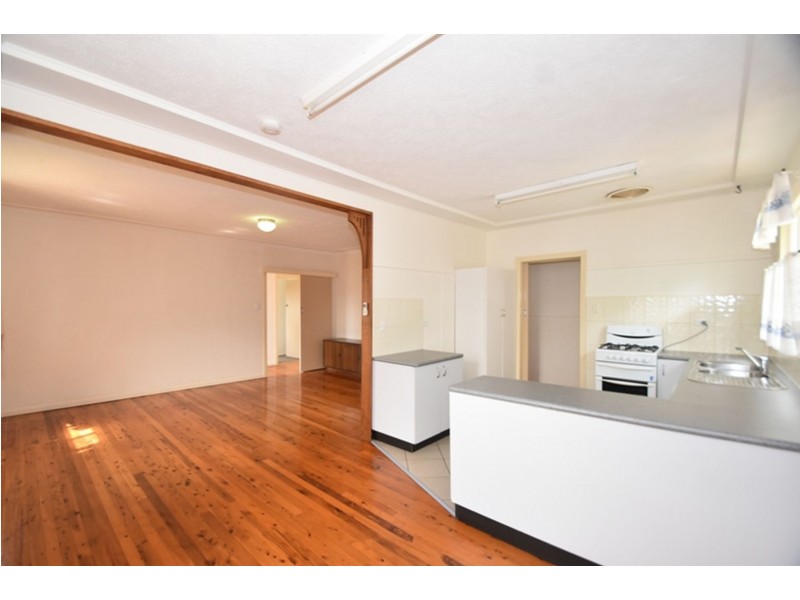 209 North Street, Rockville QLD 4350