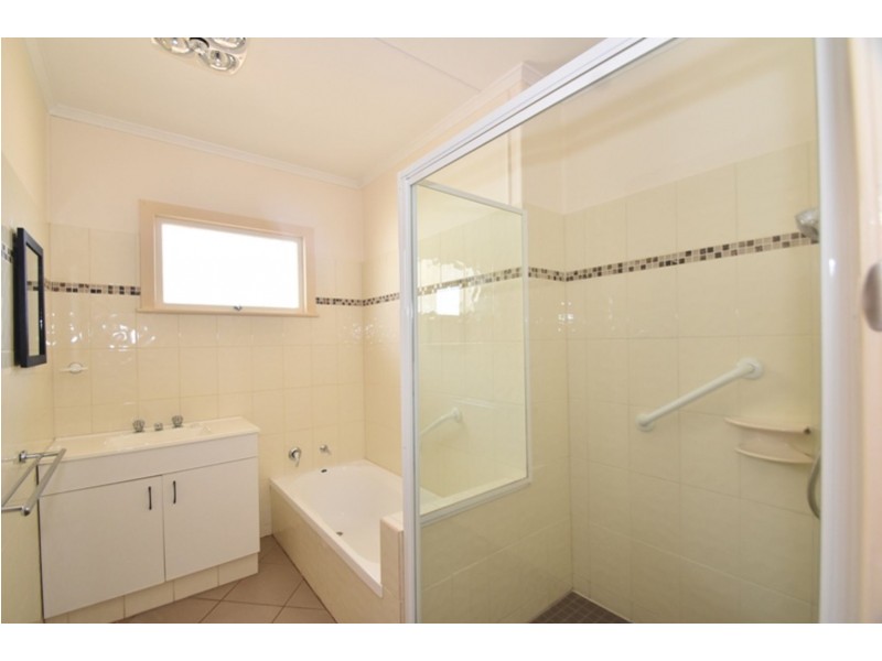 209 North Street, Rockville QLD 4350