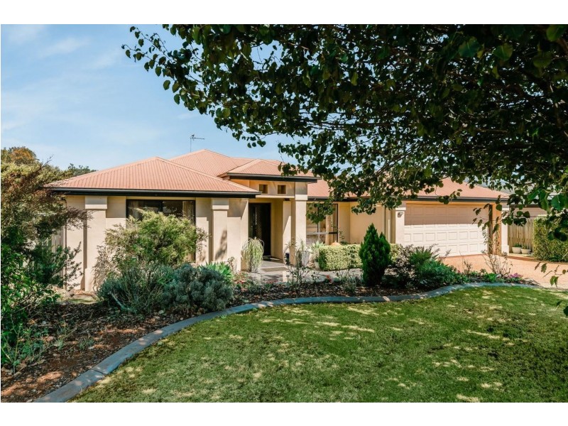 14 Jake Court, Middle Ridge QLD 4350