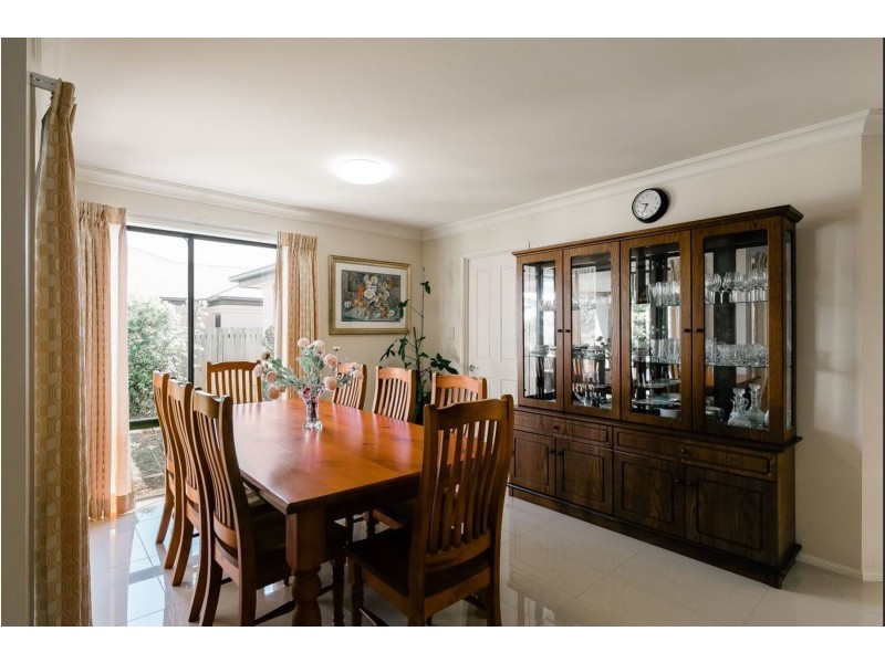 14 Jake Court, Middle Ridge QLD 4350