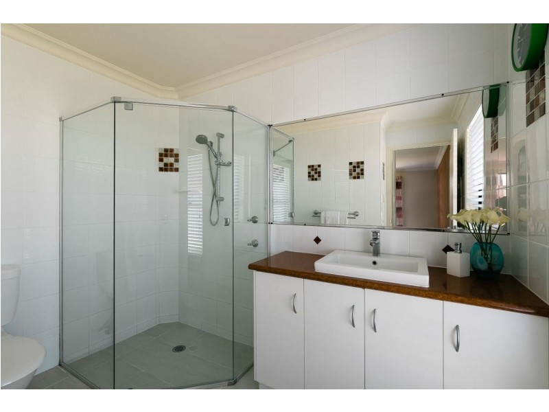 14 Jake Court, Middle Ridge QLD 4350