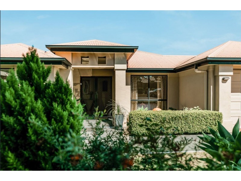 14 Jake Court, Middle Ridge QLD 4350
