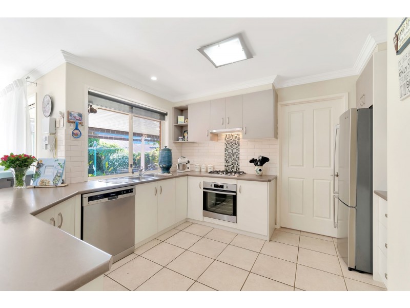 31 Hinchliffe Drive, Kearneys Spring QLD 4350