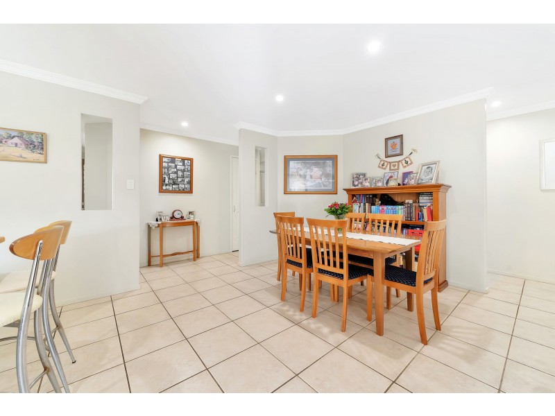 31 Hinchliffe Drive, Kearneys Spring QLD 4350