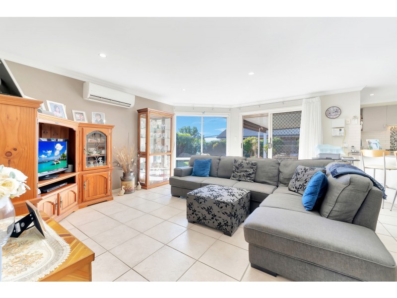 31 Hinchliffe Drive, Kearneys Spring QLD 4350