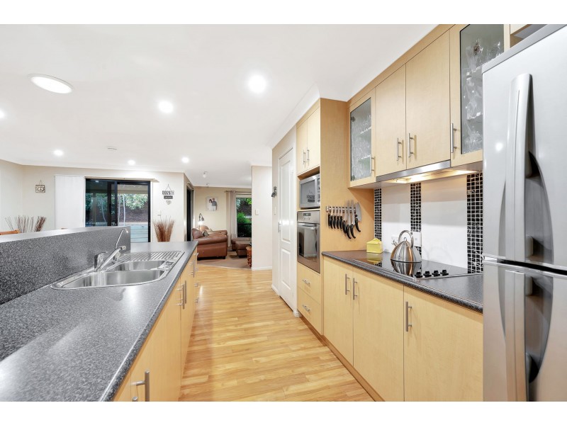 2 Ibis Crescent, Highfields QLD 4352