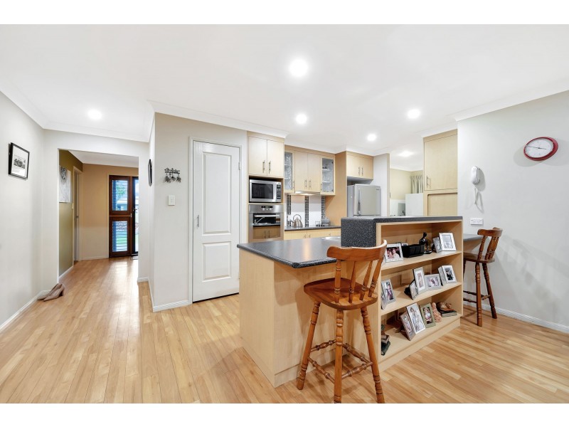 2 Ibis Crescent, Highfields QLD 4352