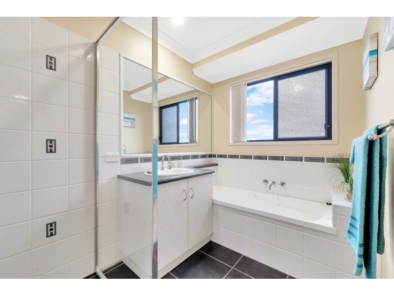 2 Ibis Crescent, Highfields QLD 4352