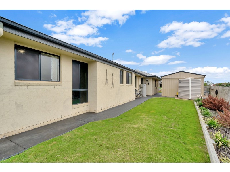 2 Ibis Crescent, Highfields QLD 4352