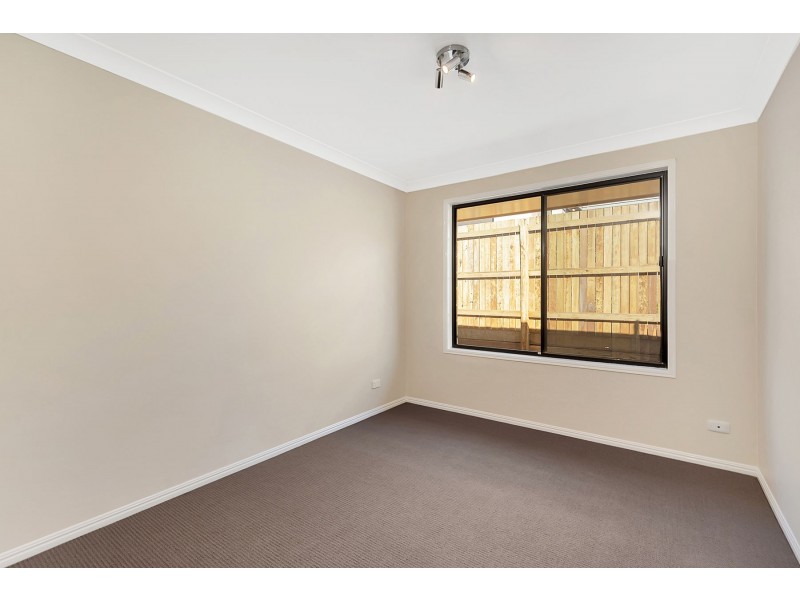 300 Ramsay Street, Middle Ridge QLD 4350