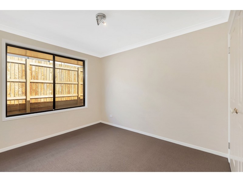 300 Ramsay Street, Middle Ridge QLD 4350