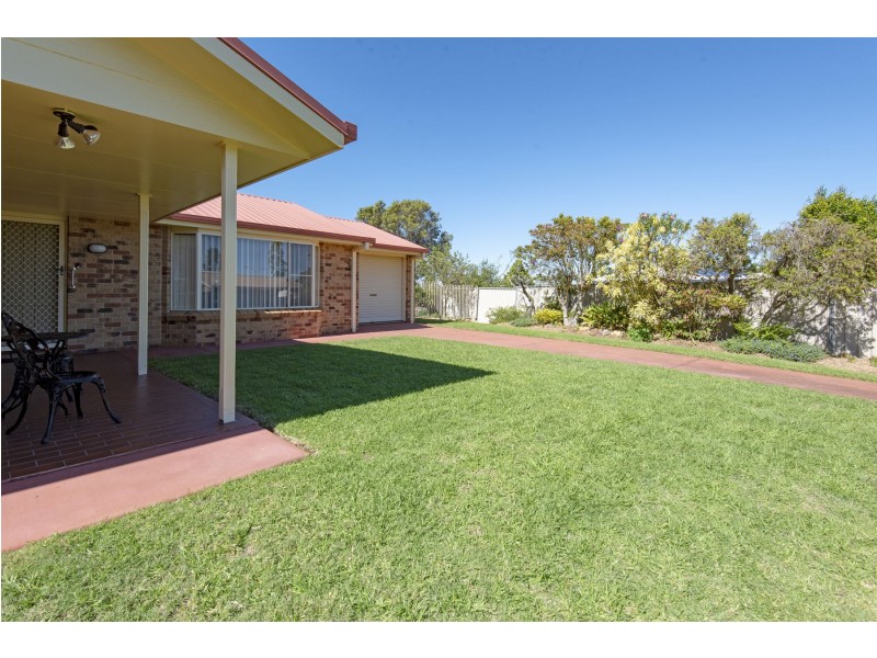 20 Black Court, Wilsonton QLD 4350