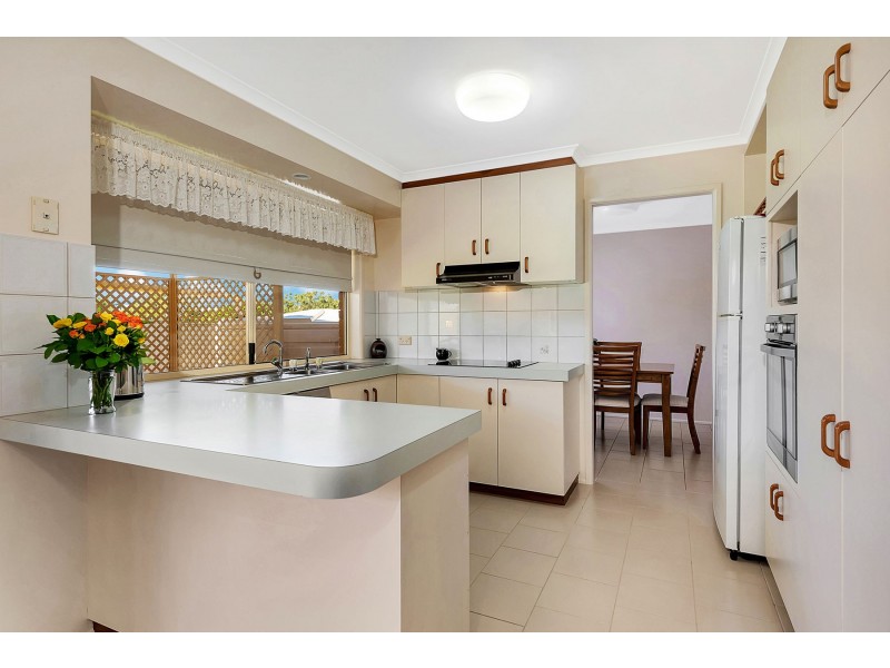 20 Black Court, Wilsonton QLD 4350