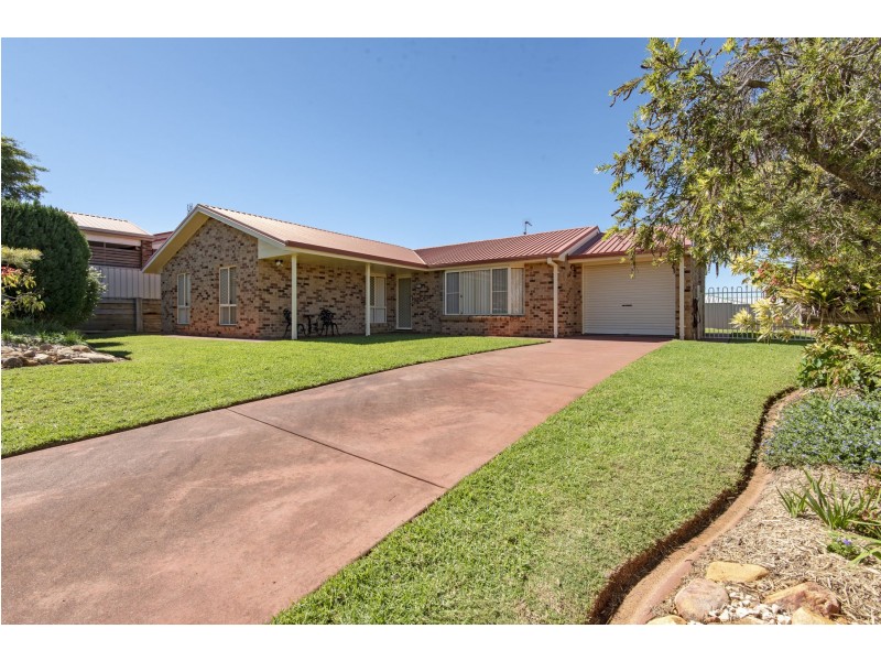 20 Black Court, Wilsonton QLD 4350