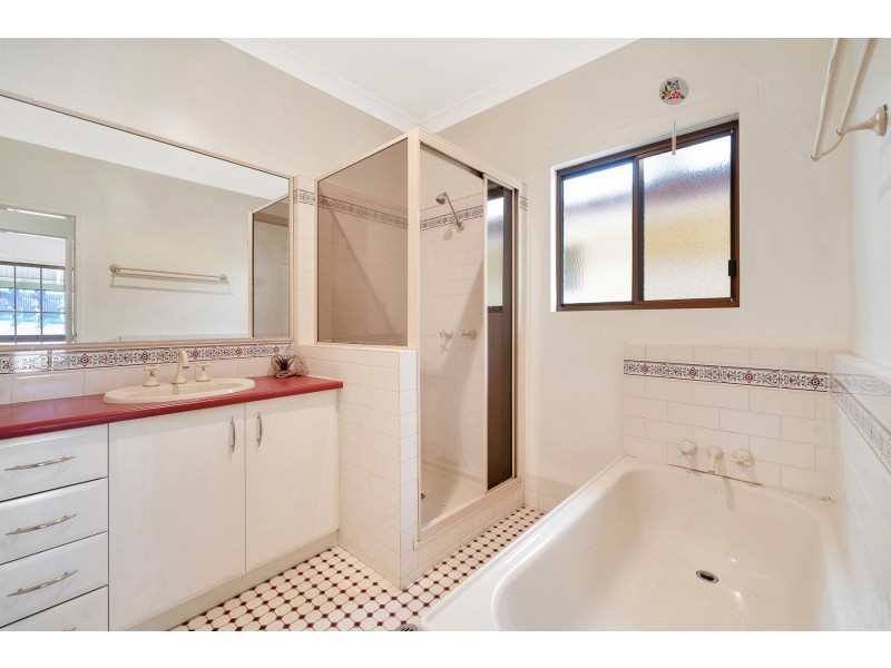 13 Bright Street, Wyreema QLD 4352