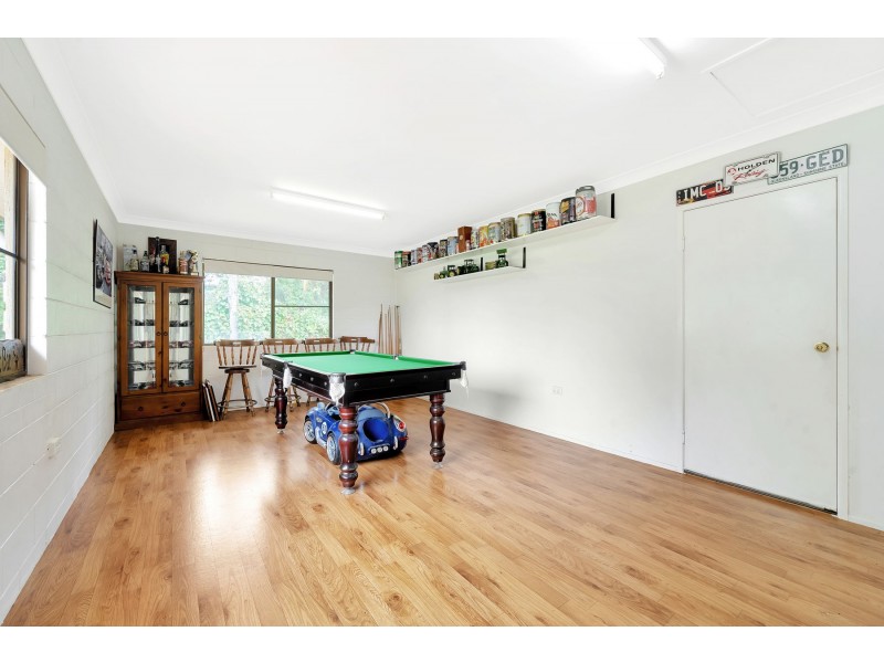 13 Bright Street, Wyreema QLD 4352