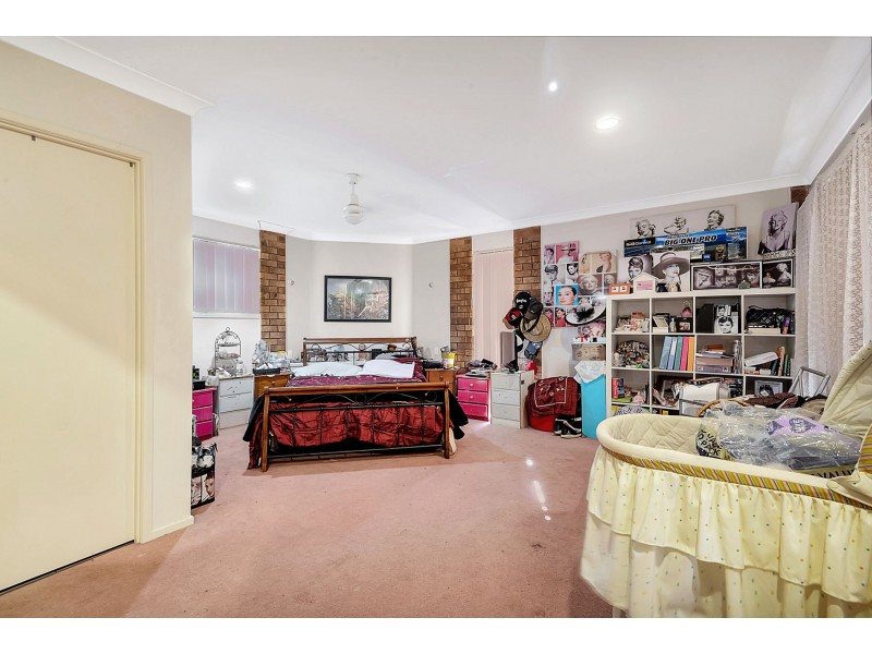 70 Proposch Street, Oakey QLD 4401